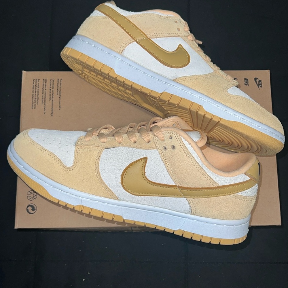 Nike Dunk Low LX